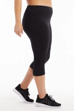 Marika High-Rise Tummy Control Capris (Plus Size) 10 Marika High-Rise Tummy Control Capris (Plus Size) -Marika 7287684268150 6c0e4771 33e3 47d8 98da 985a4b476875