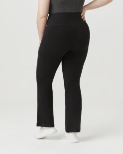 Marika Quincey Yoga Pant | Black 9 Marika Quincey Yoga Pant | Black -Marika 9c0d098932b82322bafc06443a6cd400d0f3ab61