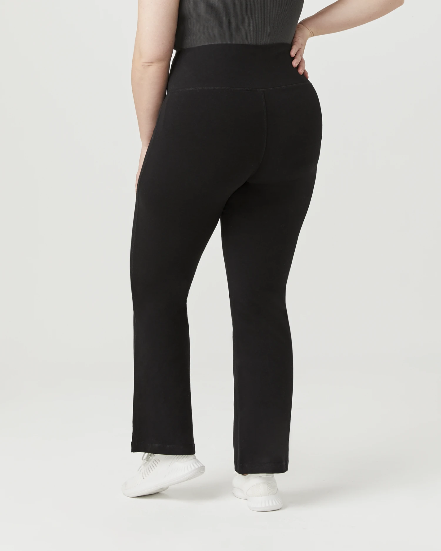 Marika Quincey Yoga Pant | Black 5 Marika Quincey Yoga Pant | Black - Image 3