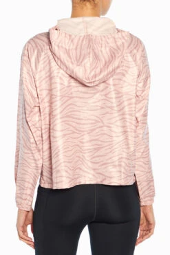 Marika Lora 1/4 Zip Windbreaker Jacket 16 Marika Lora 1/4 Zip Windbreaker Jacket -Marika MLJ0734A 2XU.54338