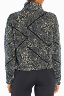 Marika Tyra Cropped Sherpa Pullover 33 Marika Tyra Cropped Sherpa Pullover -Marika MLQ0113A ZC0.33224