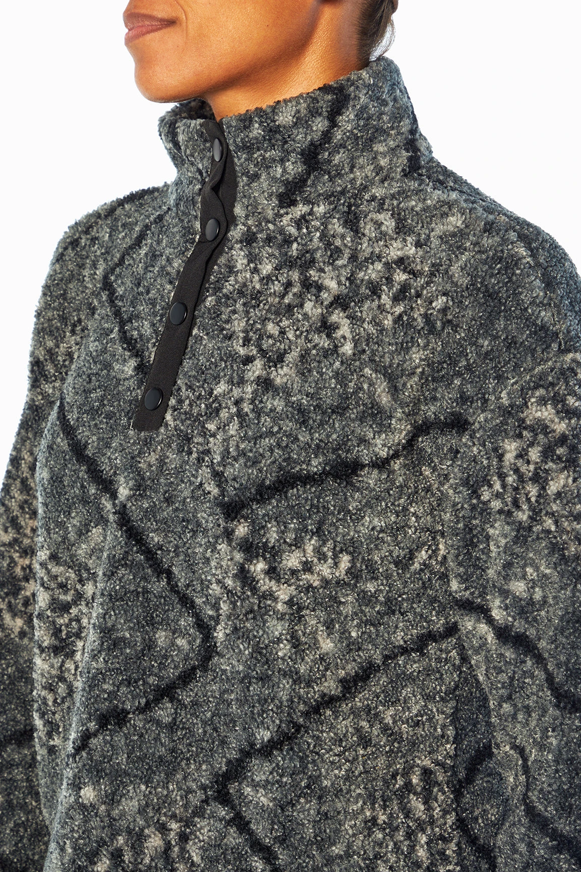 Marika Tyra Cropped Sherpa Pullover 18 Marika Tyra Cropped Sherpa Pullover - Image 16