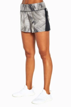 Marika Express Short -Marika MLS0771A T0S.73203 30b20e9e 5ef9 448d aca1 1194a80dc2d5