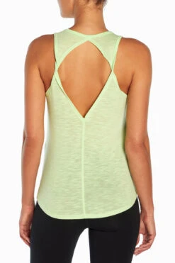 Marika Twist Singlet -Marika MLT3642A3V8.0017