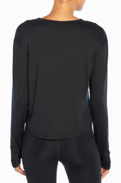 Marika Essential Long Sleeve Tee 40 Marika Essential Long Sleeve Tee -Marika MLT4279A 001.0670