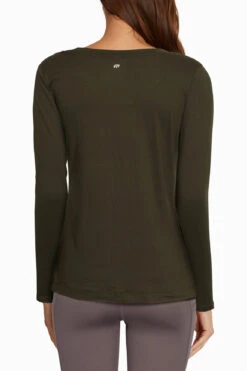 Marika Ella Long Sleeve Top 21 Marika Ella Long Sleeve Top -Marika MLT6760A 3I6 01