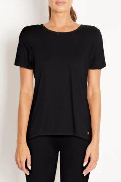 Marika Lia Short Sleeve Tee 35 Marika Lia Short Sleeve Tee -Marika MLT6971A 001